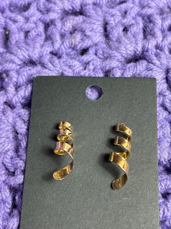 Jewelry - Goldtone Spiral Dangle Earrings 1 inch